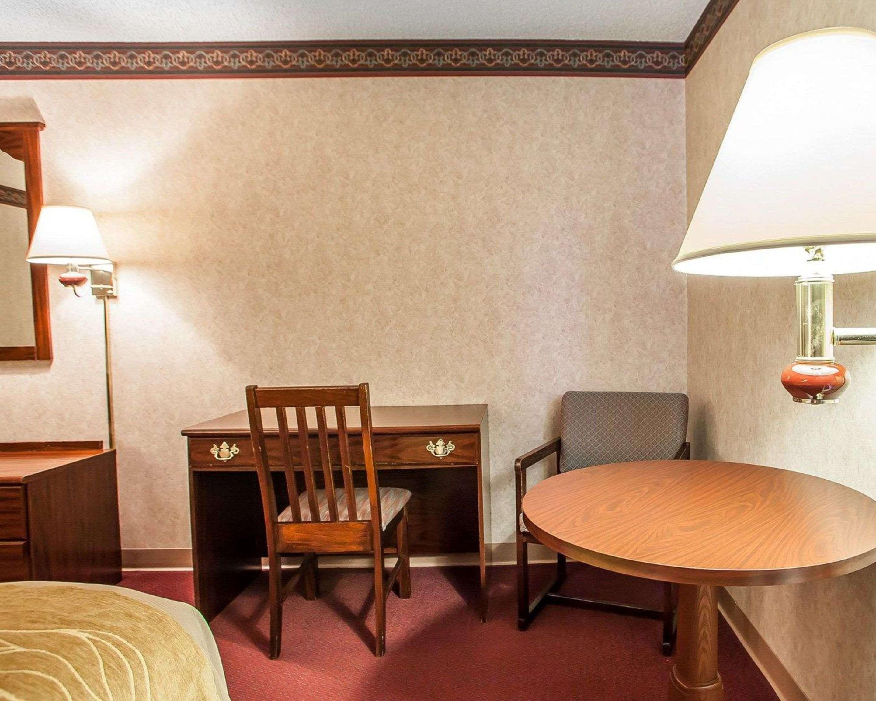 Inn Quality Midway Bethel