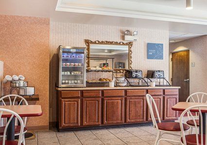 Quality Midway Inn