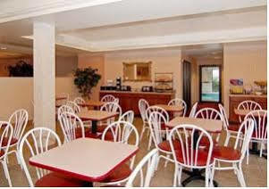 Quality Midway Inn Bethel